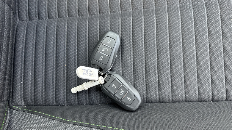 Peugeot 208 1.2 PureTech 100 Active 5dr Petrol Hatchback